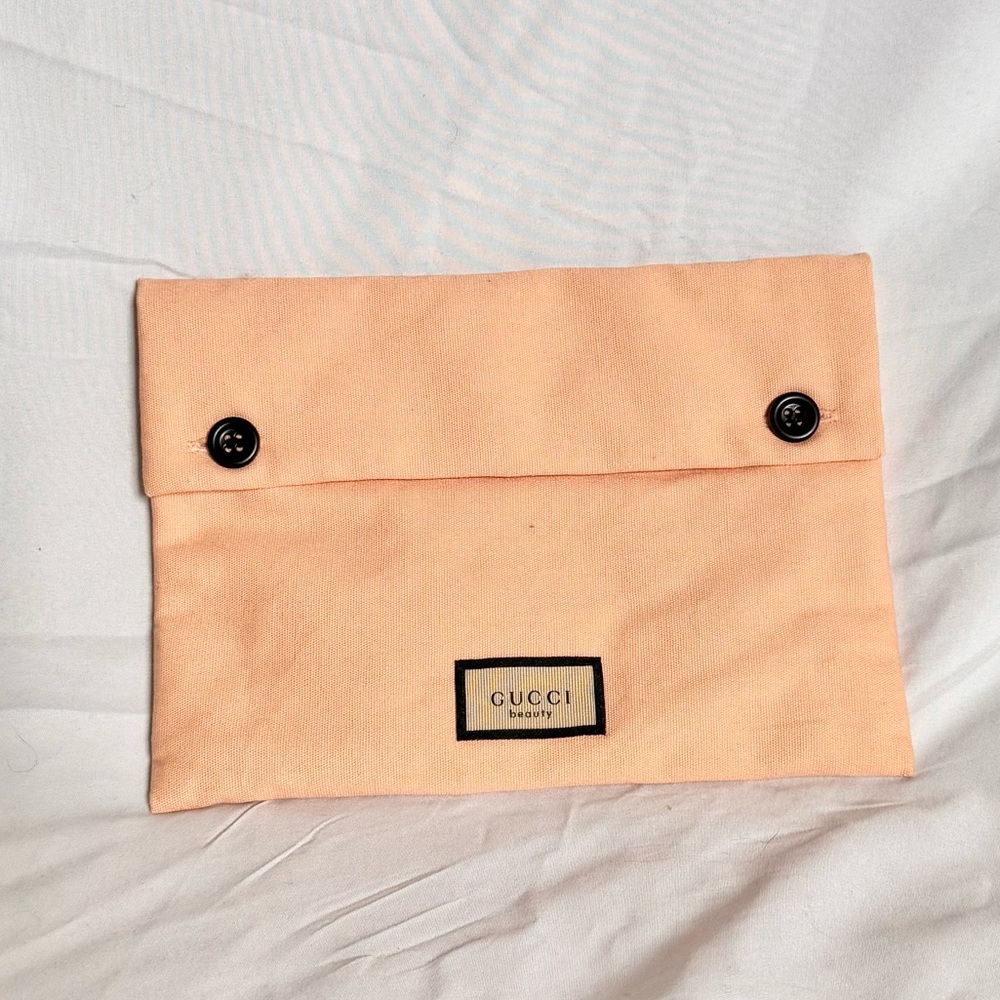 Gucci Light Peach Buttoned Clutch Makeup Bag Women's Floral Travel Bag